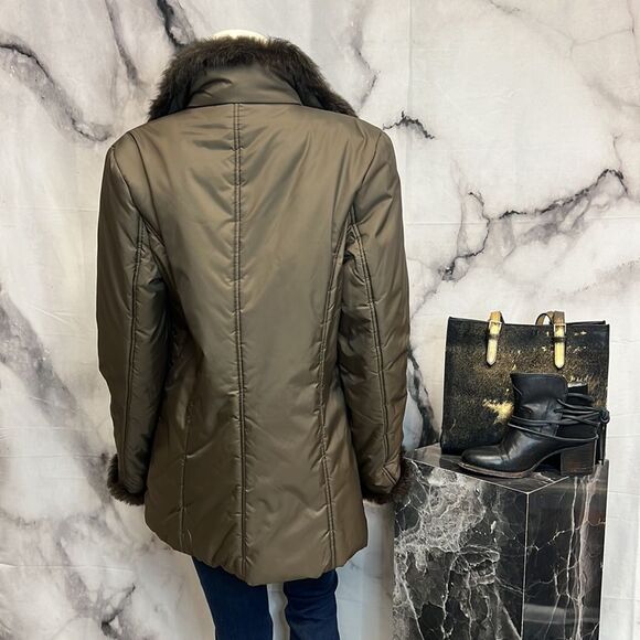 Punt Roma brown quilted jacket with fur trim - Picture 7 of 11